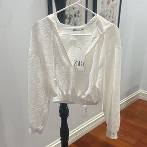 Zara Women's Cream Textured Hoodie